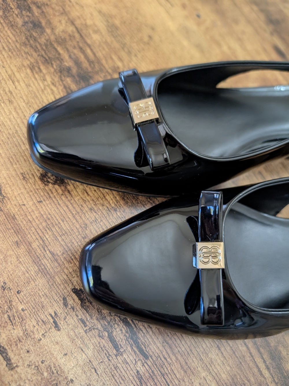 New Bandolino Black Patent Leather Slingback Low Wedge Heels Bow Accent - Picture 7 of 8